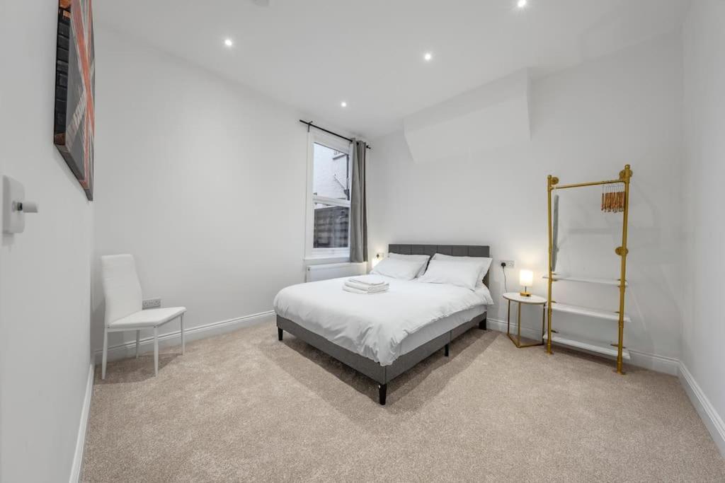 Casa vacanze Brand New Cricklewood Zone 2 Modern Londra